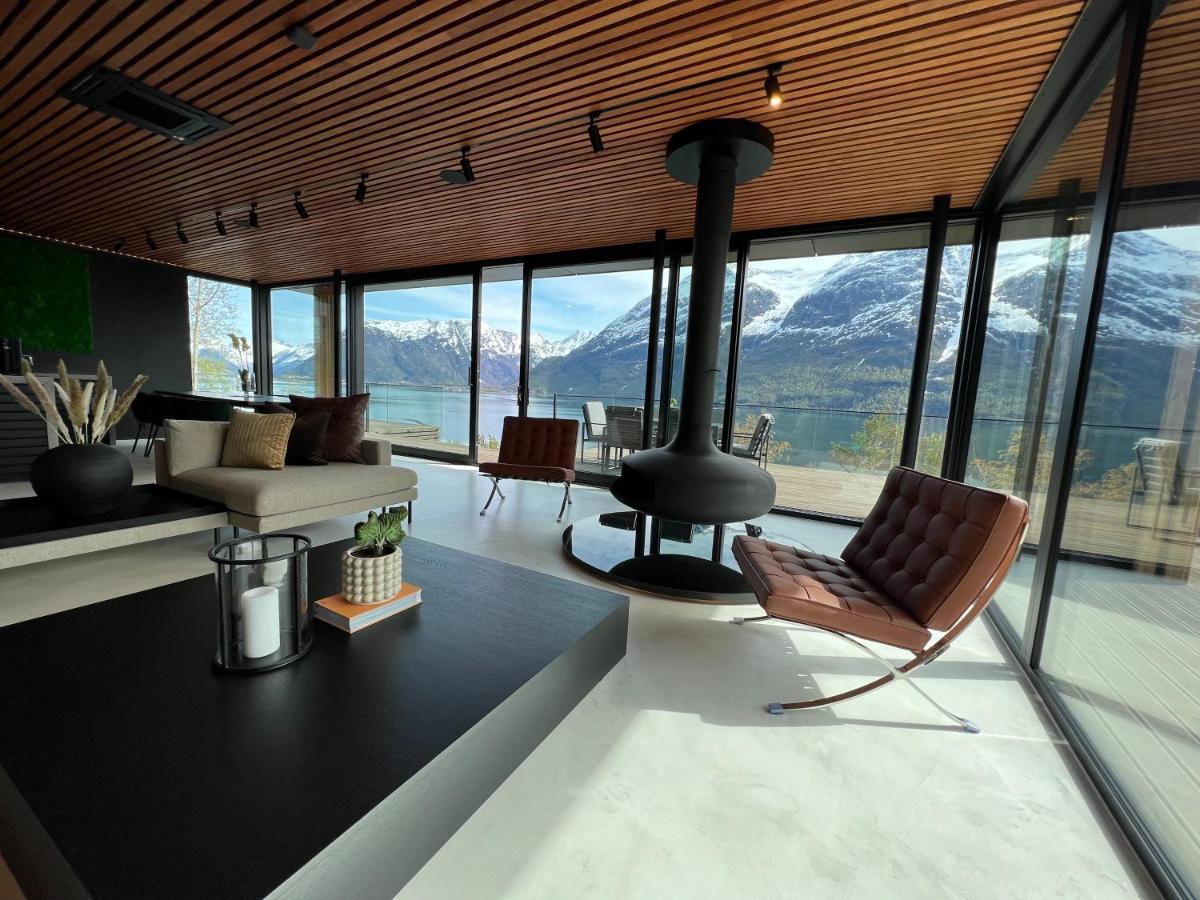 Villa Kristina / Andalsnes Torvik Buitenkant foto