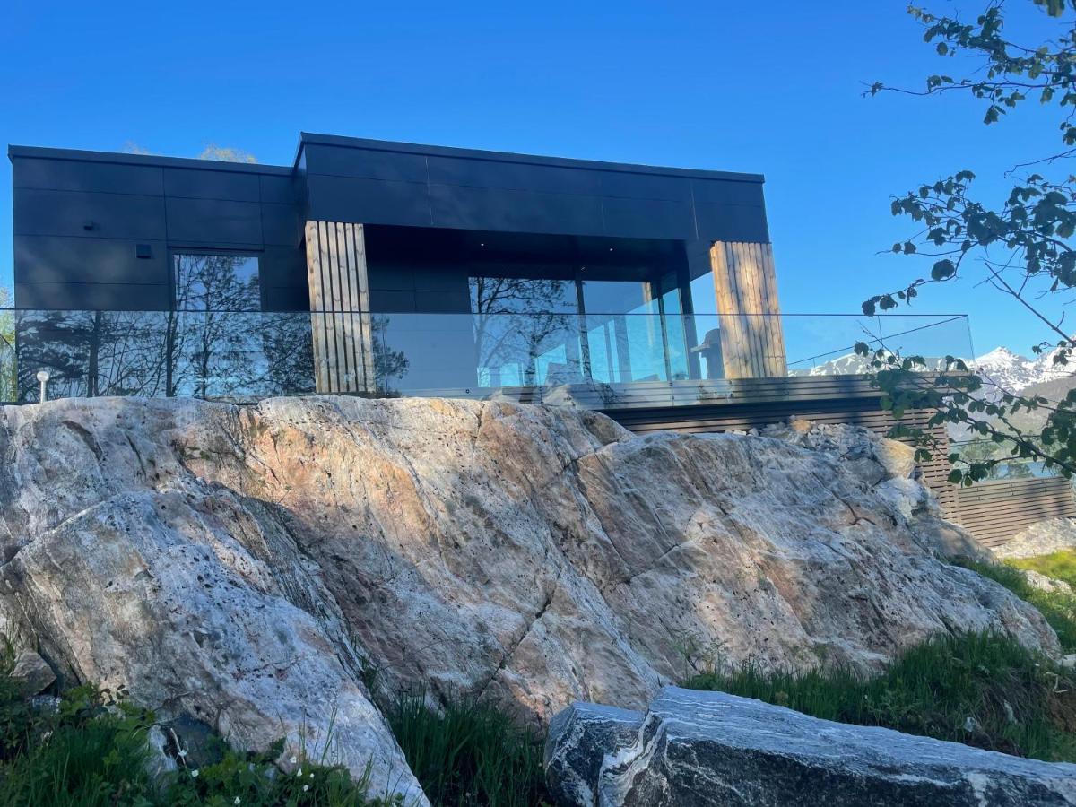 Villa Kristina / Andalsnes Torvik Buitenkant foto