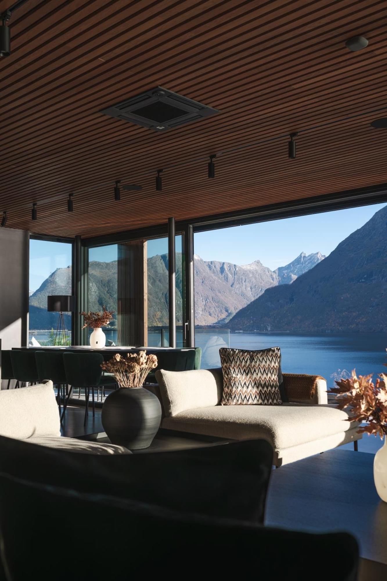 Villa Kristina / Andalsnes Torvik Buitenkant foto
